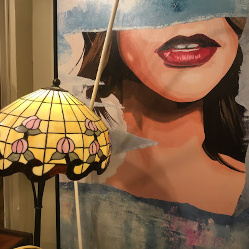 Meet your Posher, Table and